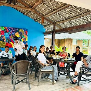 Pescador View - Beachfront & Nearby The Ocean Hostels & Restaurant Moalboal